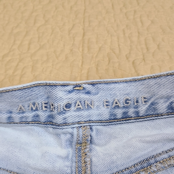 American Eagle distressed cut off shorts size 6 - Picture 2 of 6